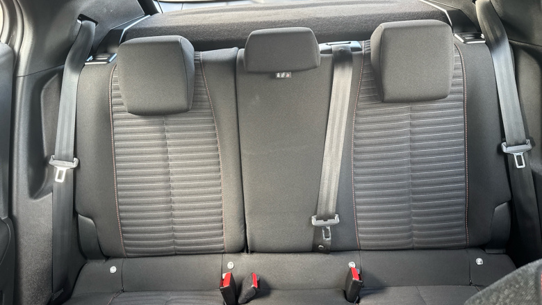 Peugeot 2008 1.2 PureTech Active Premium 5dr Petrol Estate